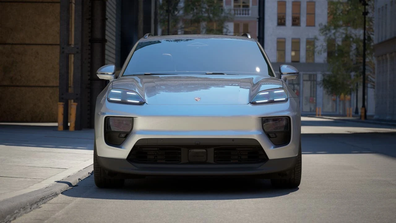 2026 Porsche Macan 4 Electric (XAB), 8/14