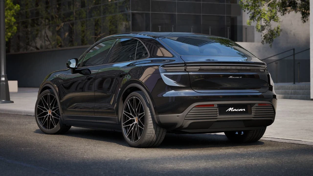 2026 Porsche Macan 4 Electric (XAB), 3/14
