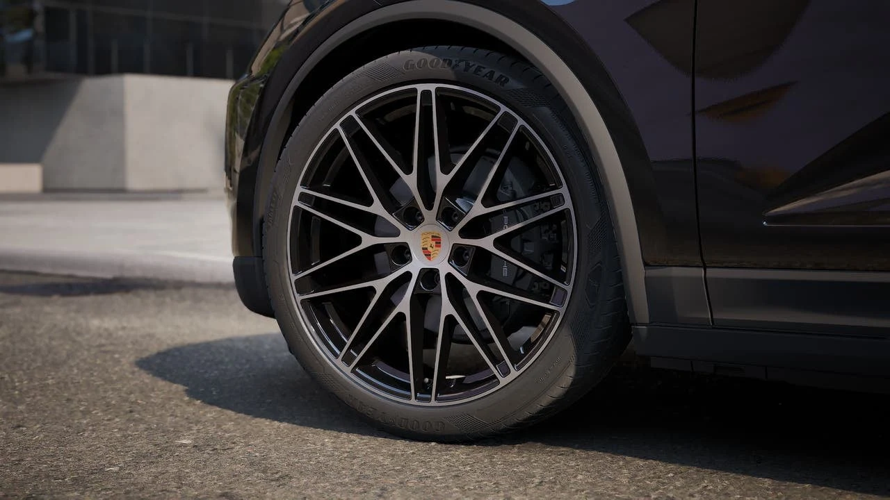 2026 Porsche Macan 4 Electric (XAB), 10/14