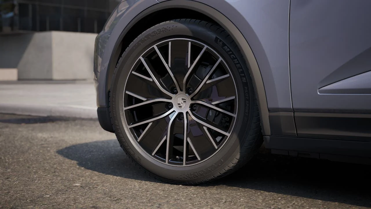 2026 Porsche Macan 4 Electric (XAB), 10/14