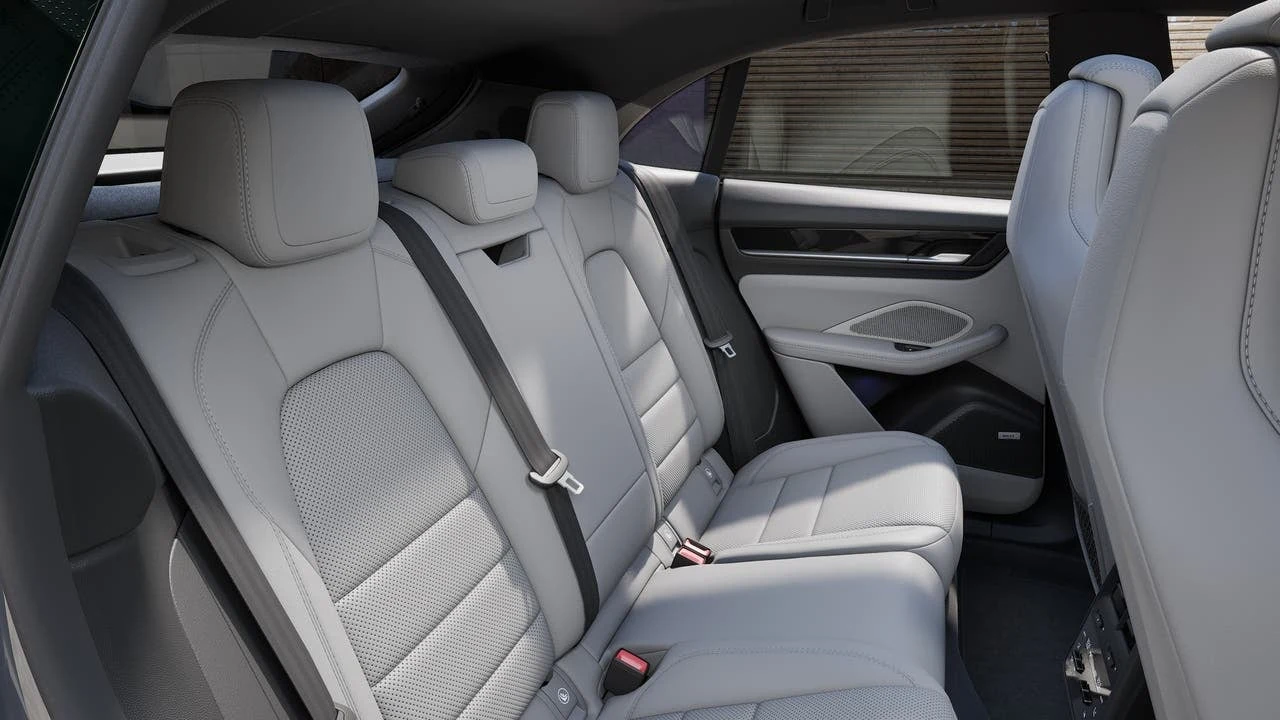 2026 Porsche Macan 4 Electric (XAB), 13/14