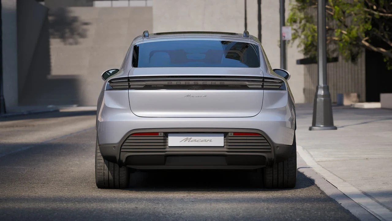 2026 Porsche Macan 4 Electric (XAB), 7/14