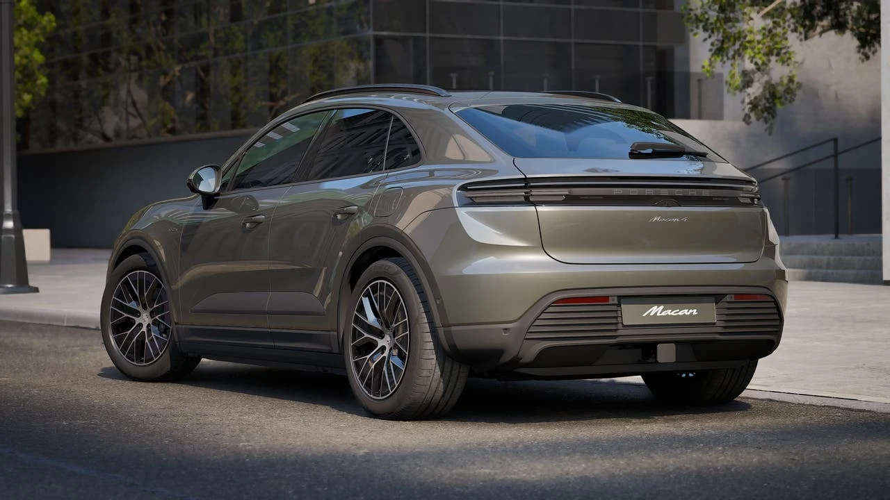 2026 Porsche Macan 4 Electric (XAB), 3/14