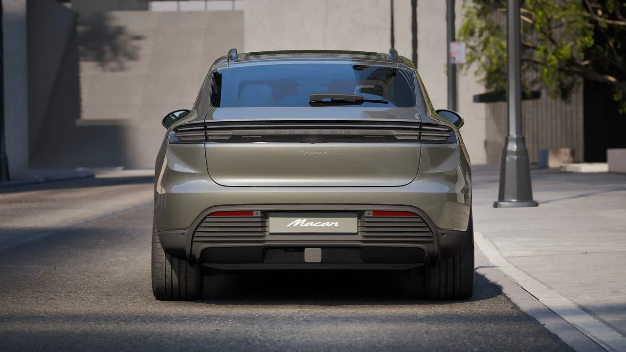 2026 Porsche Macan 4 Electric (XAB), 7/14