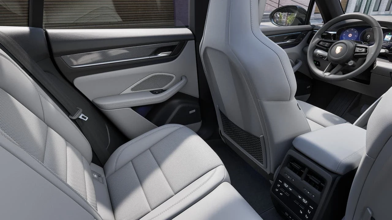 2026 Porsche Macan 4 Electric (XAB), 14/14