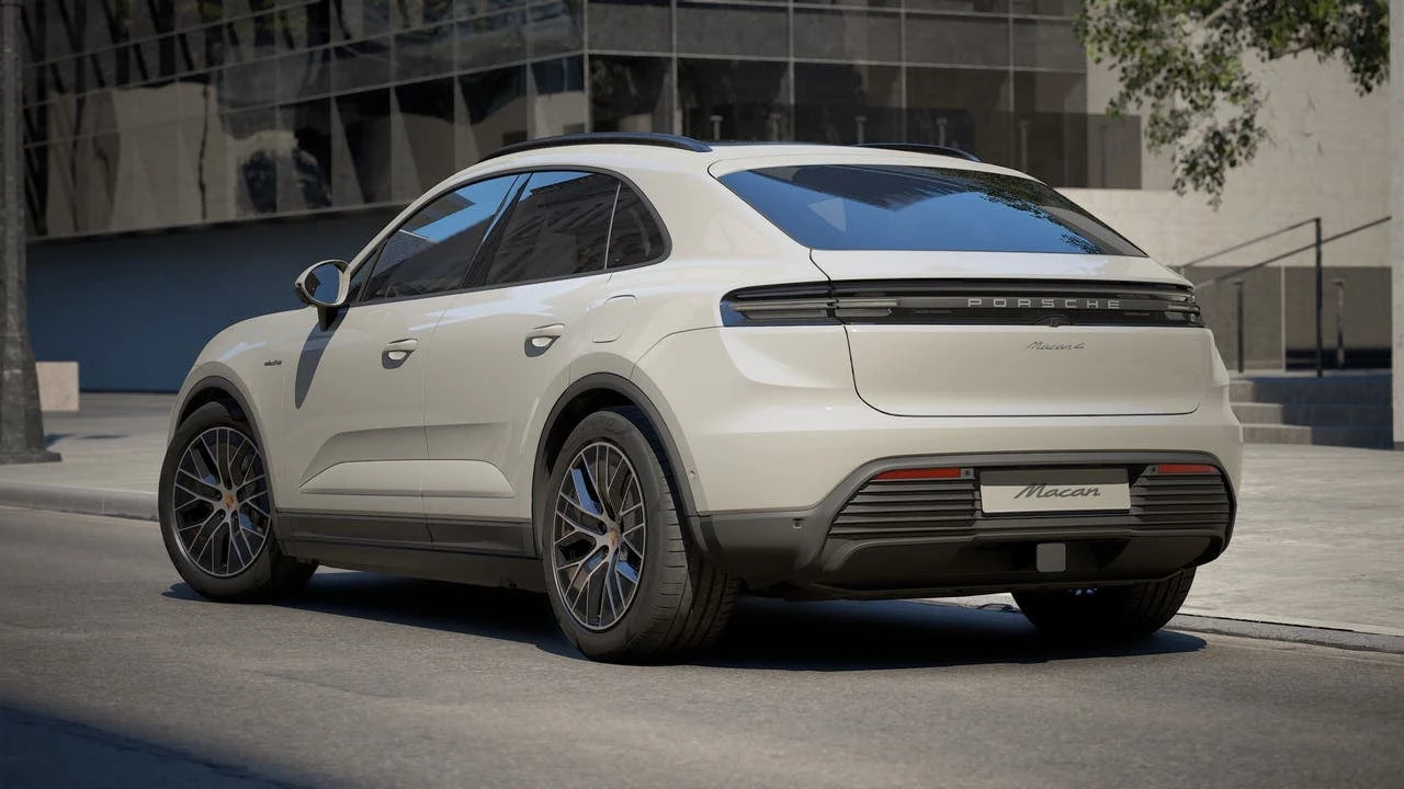 2026 Porsche Macan 4 Electric (XAB), 3/14