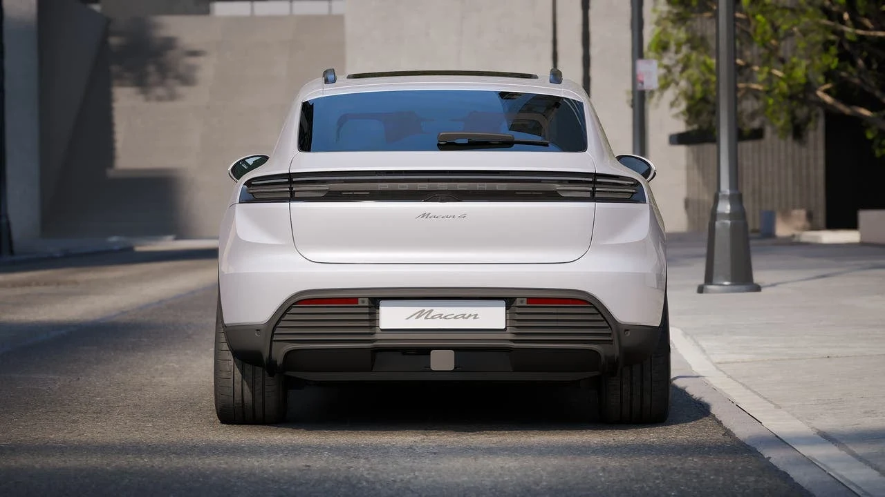 2026 Porsche Macan 4 Electric (XAB), 7/14