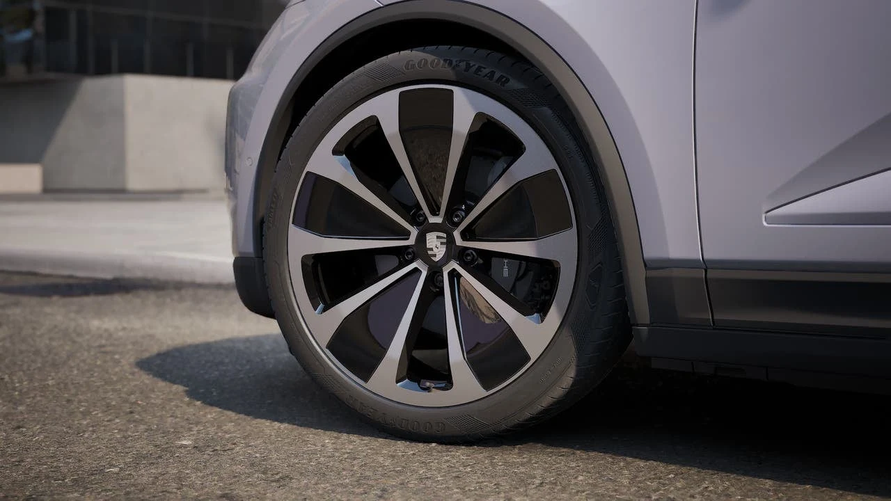 2026 Porsche Macan 4 Electric (XAB), 10/14
