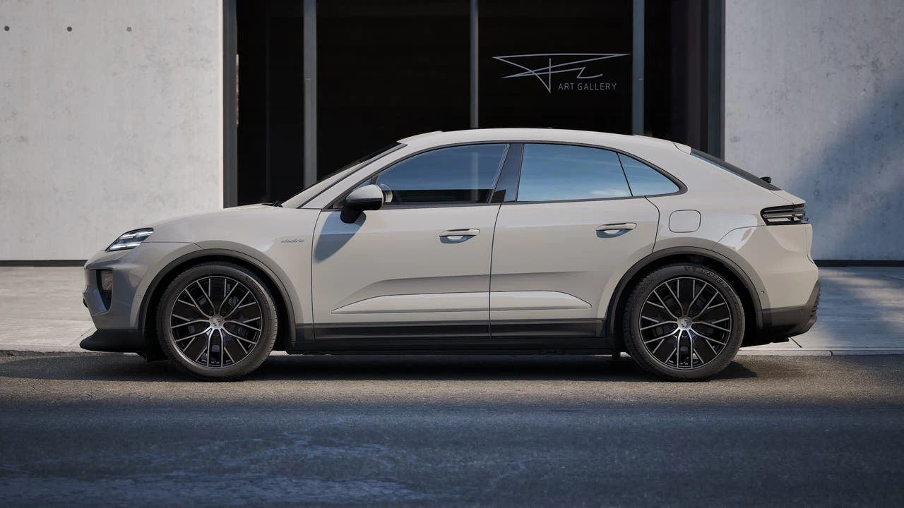 2026 Porsche Macan 4 Electric (XAB), 2/14