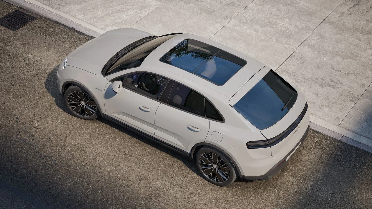 2026 Porsche Macan 4 Electric (XAB), 4/14
