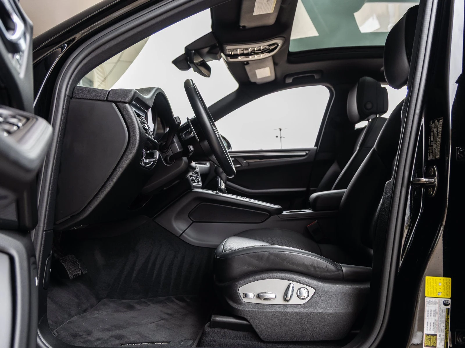2019 Porsche Macan S, 24/30