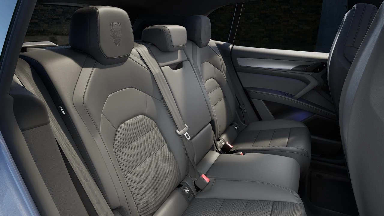 2026 Porsche Cayenne S Electric (E4), 13/14
