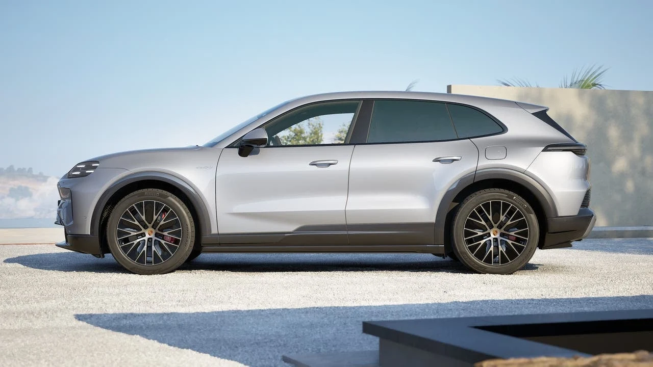 2026 Porsche Cayenne S Electric (E4), 2/14