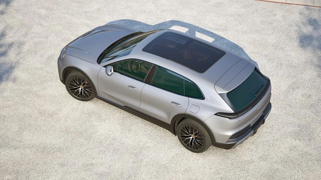 2026 Porsche Cayenne S Electric (E4), 4/14