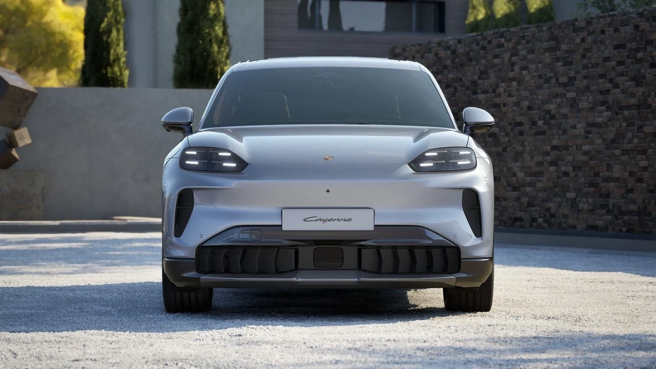 2026 Porsche Cayenne S Electric (E4), 8/14