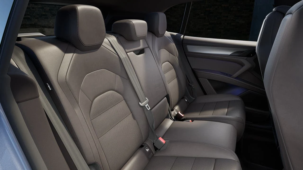 2026 Porsche Cayenne S Electric (E4), 13/14