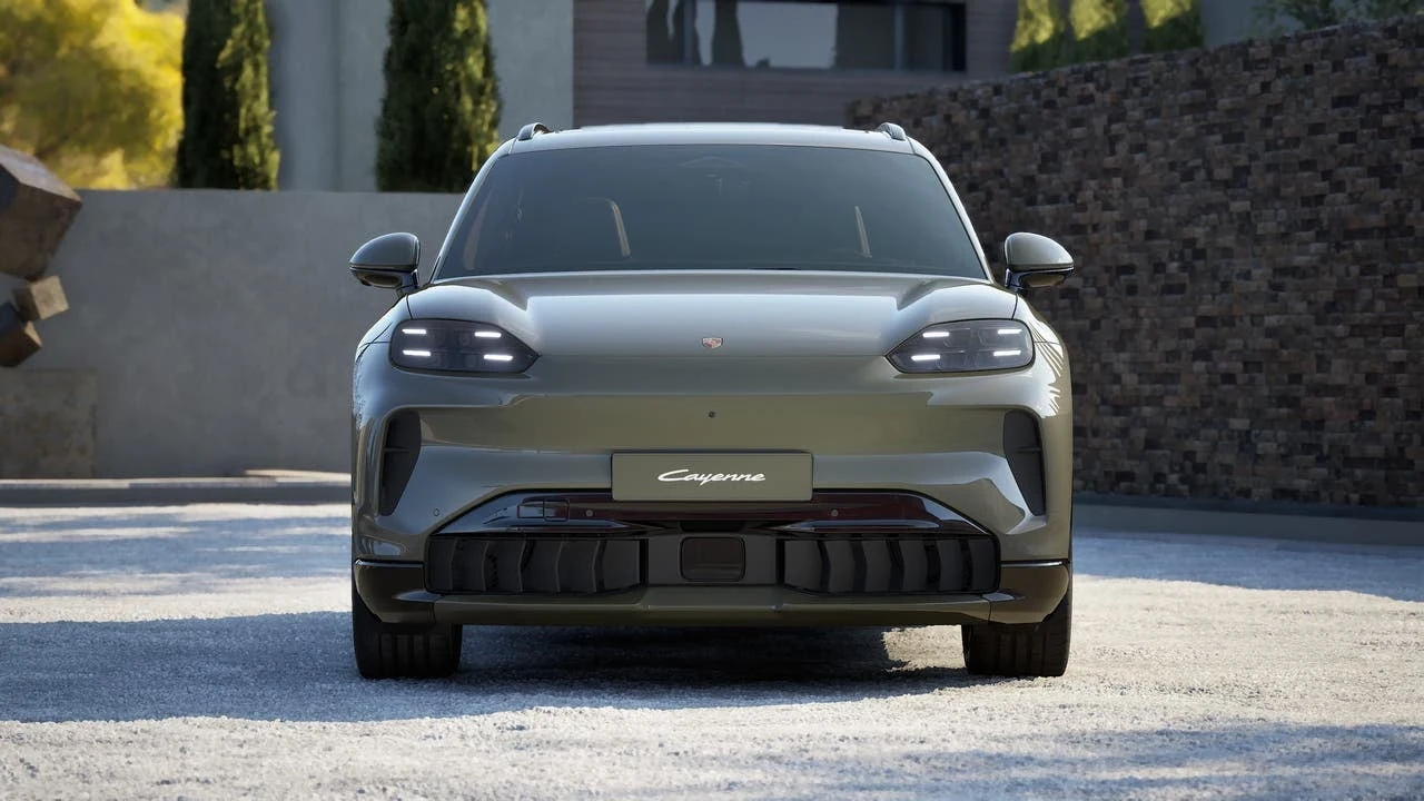 2026 Porsche Cayenne S Electric (E4), 8/14