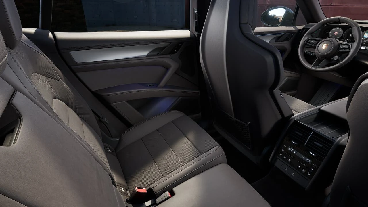 2026 Porsche Cayenne S Electric (E4), 14/14