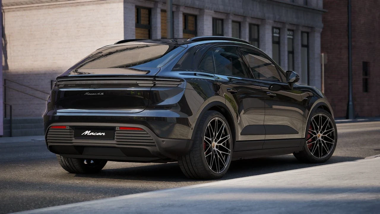 2026 Porsche Macan 4S Electric (XAB), 9/14