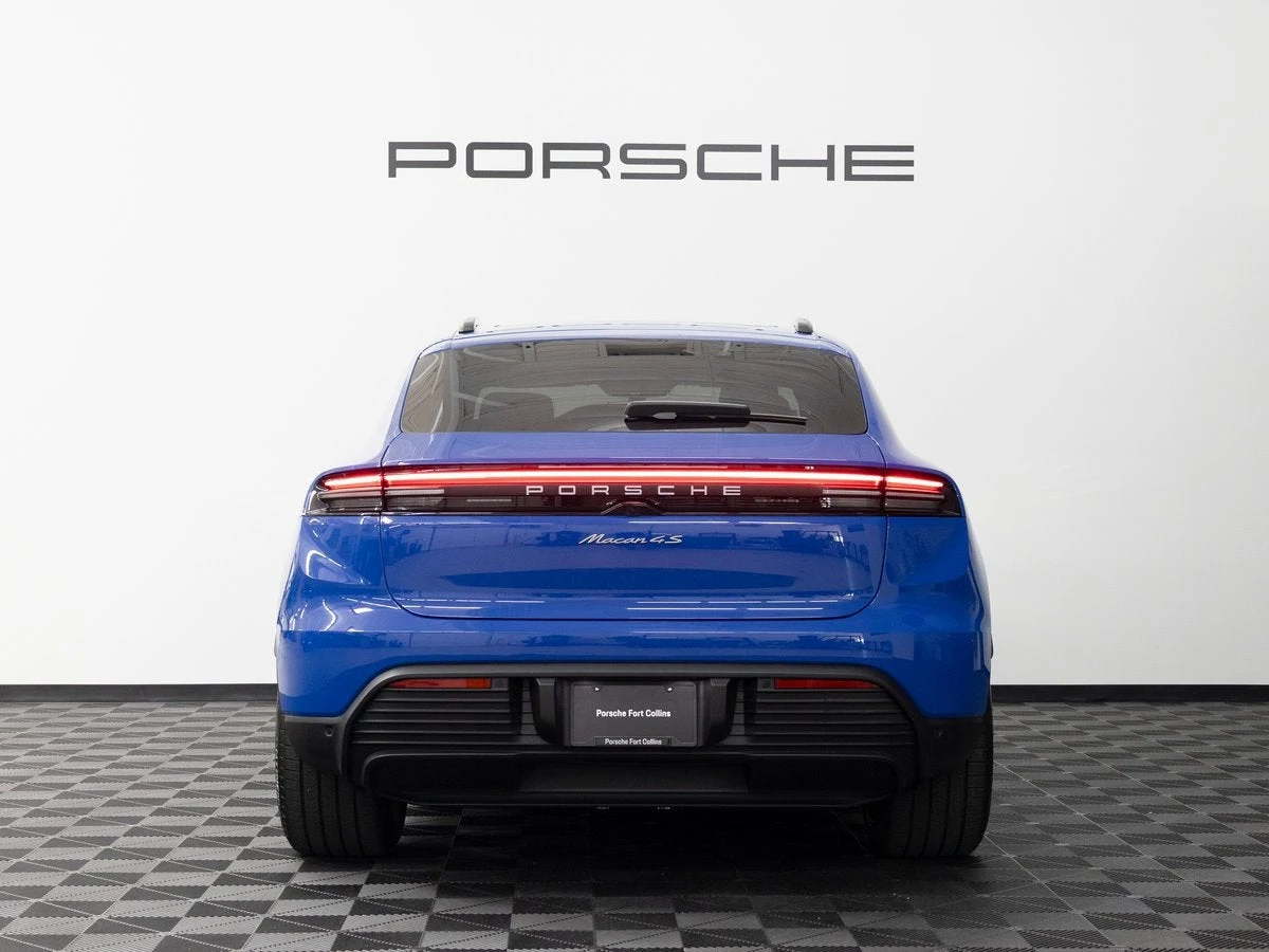 2026 Porsche Macan 4S Electric (XAB), 6/30
