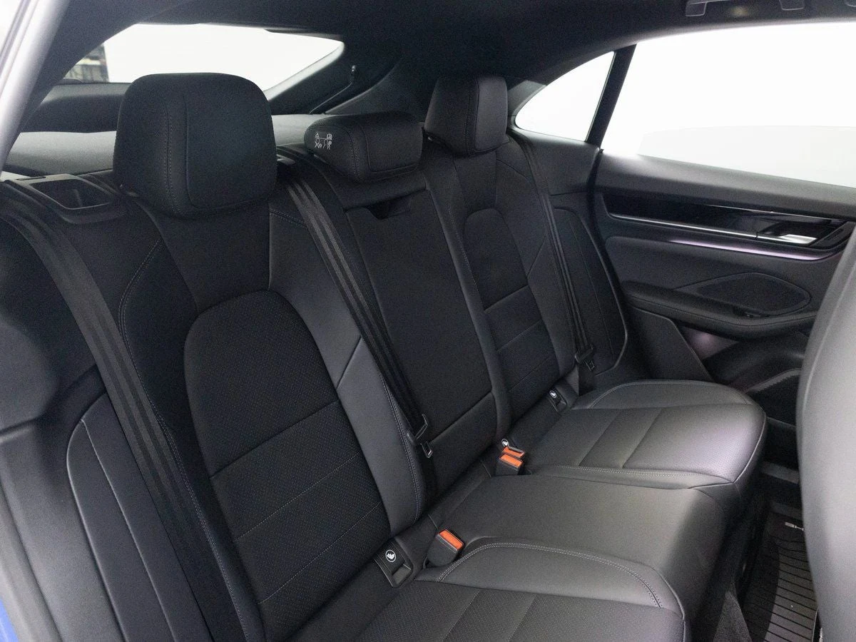 2026 Porsche Macan 4S Electric (XAB), 27/30