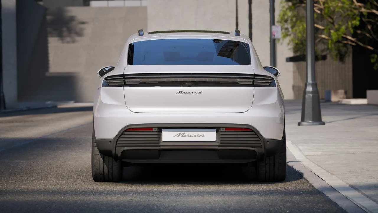 2026 Porsche Macan 4S Electric (XAB), 7/14