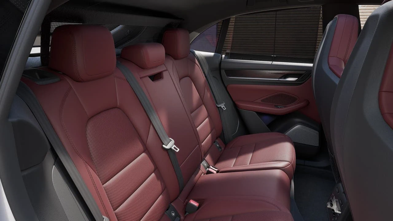 2026 Porsche Macan 4S Electric (XAB), 13/14