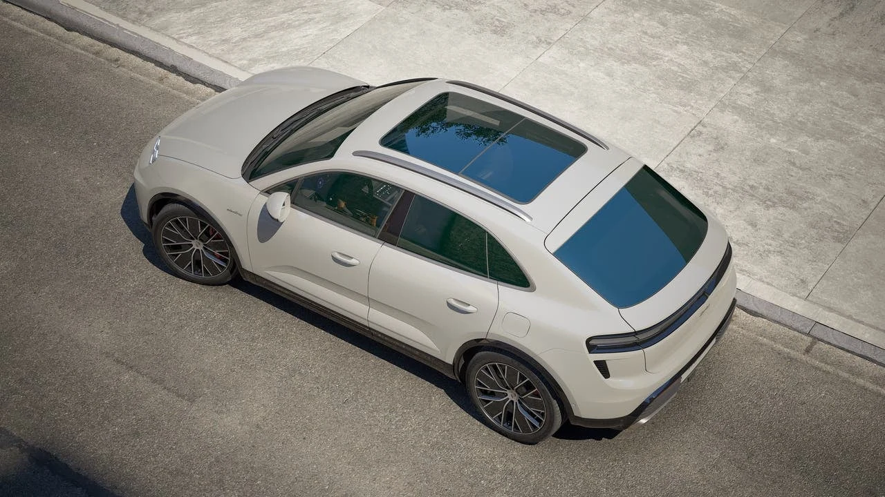 2026 Porsche Macan Turbo Electric (XAB), 4/14