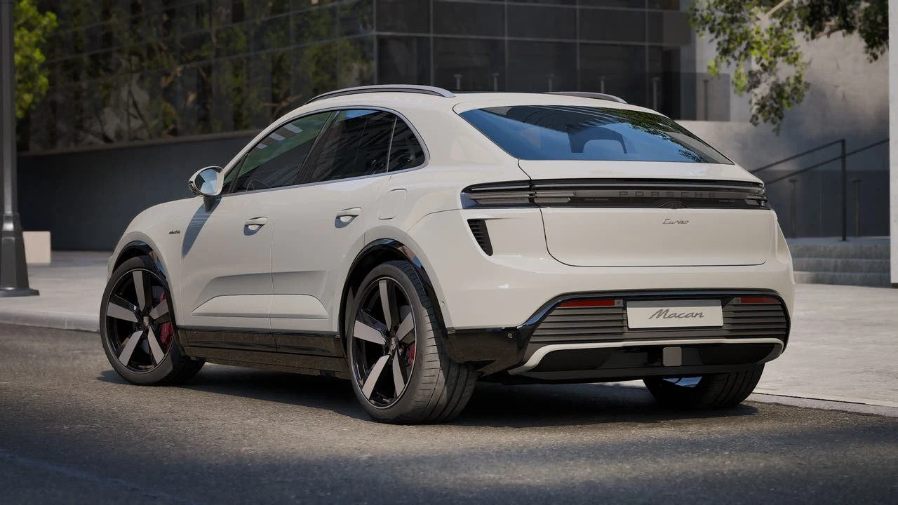 2026 Porsche Macan Turbo Electric (XAB), 3/14