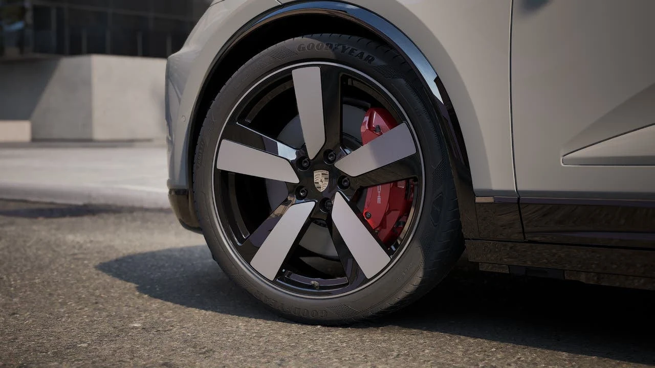 2026 Porsche Macan Turbo Electric (XAB), 10/14