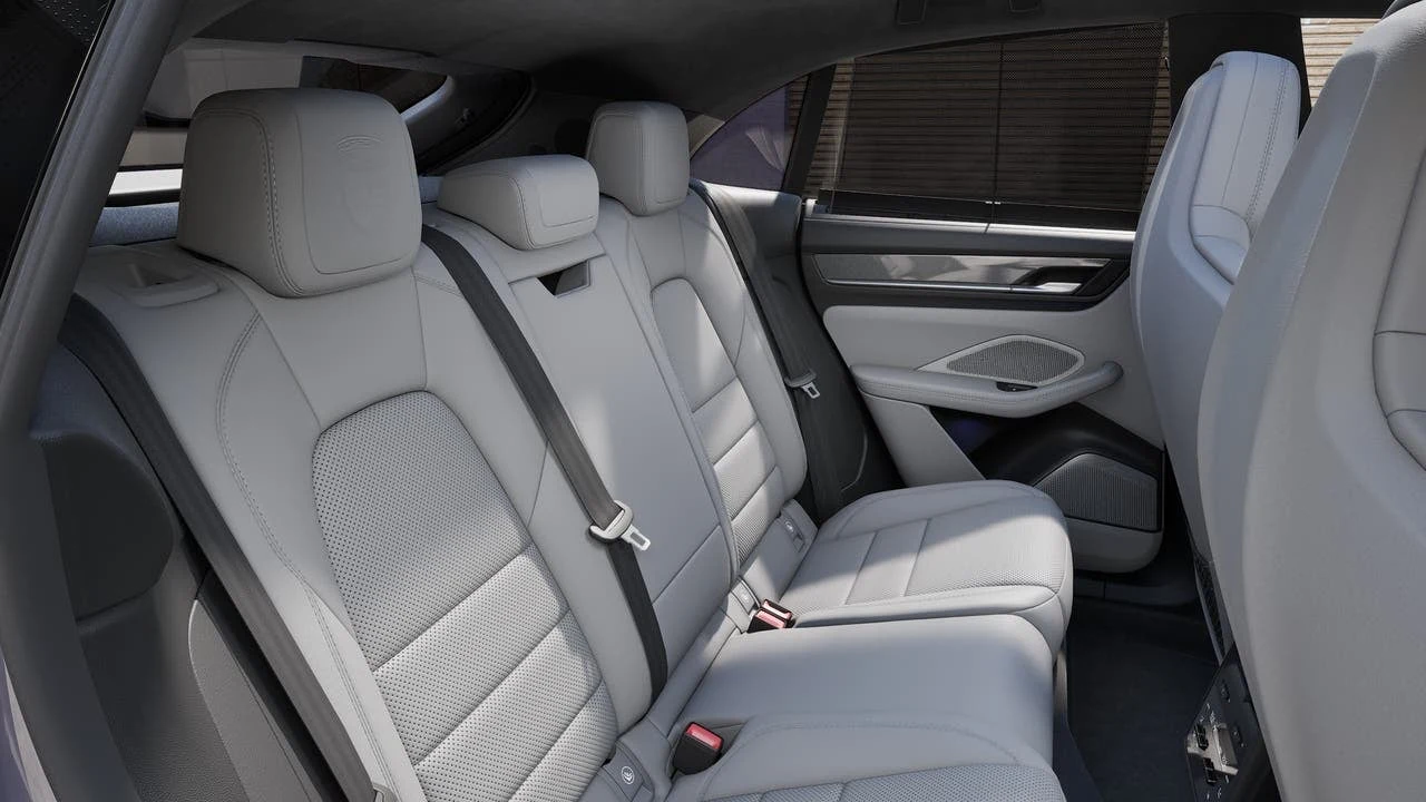 2026 Porsche Macan Turbo Electric (XAB), 13/14