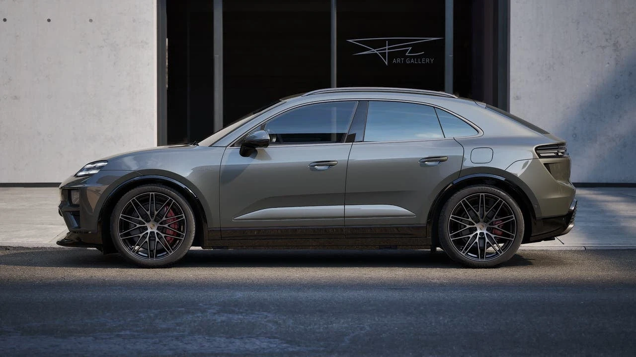 2026 Porsche Macan Turbo Electric (XAB), 2/14
