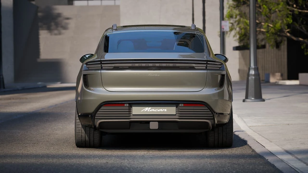 2026 Porsche Macan Turbo Electric (XAB), 7/14