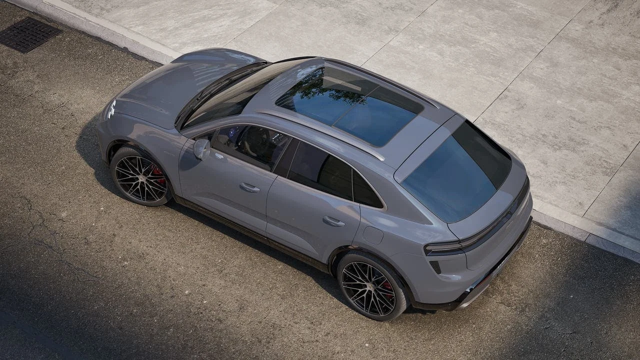 2026 Porsche Macan Turbo Electric (XAB), 4/14