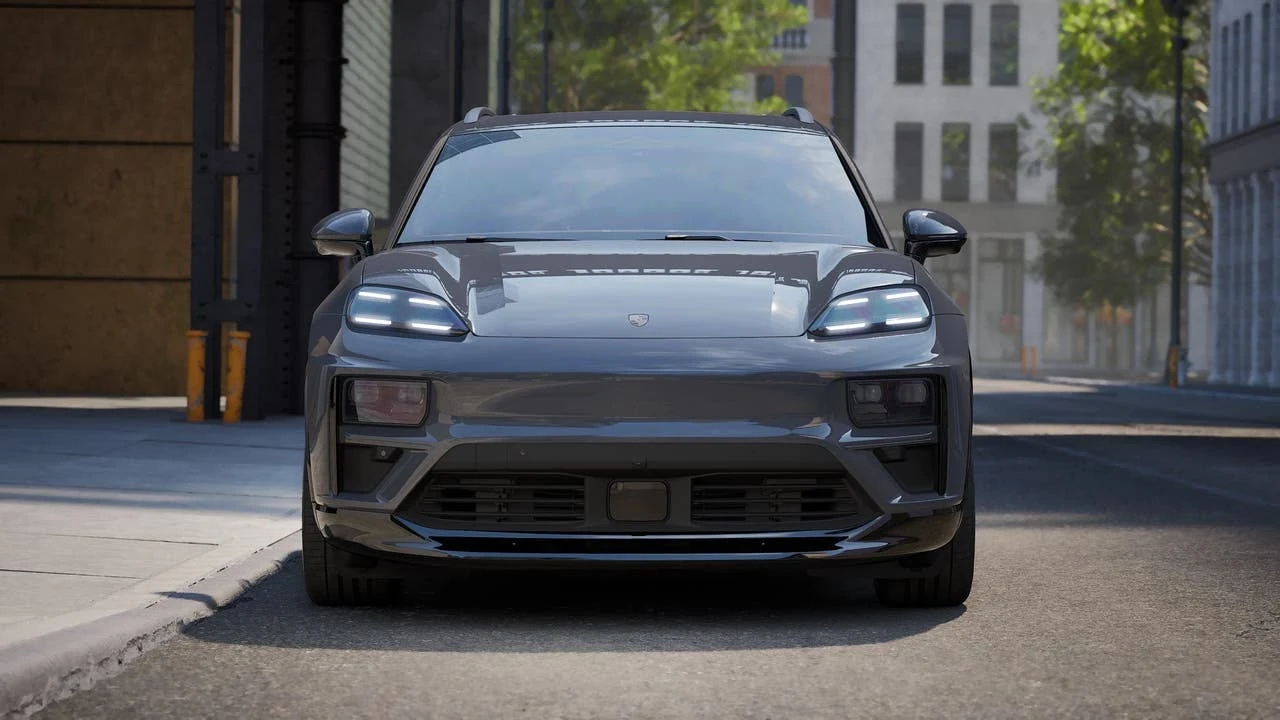 2026 Porsche Macan Turbo Electric (XAB), 8/14