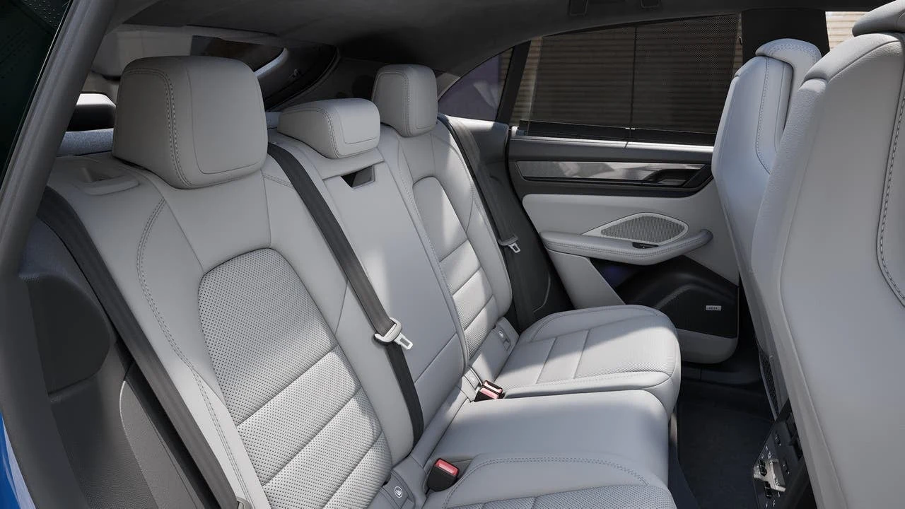 2026 Porsche Macan Turbo Electric (XAB), 13/14