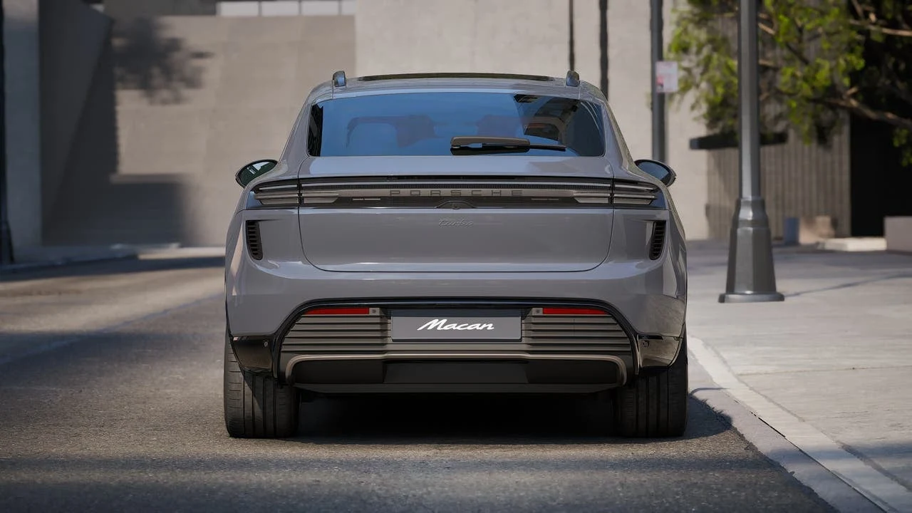 2026 Porsche Macan Turbo Electric (XAB), 7/14