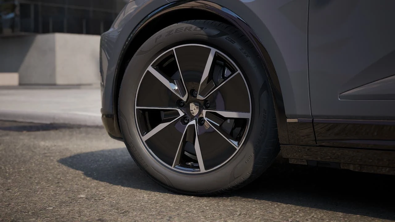 2026 Porsche Macan Turbo Electric (XAB), 10/14
