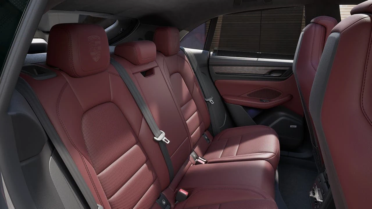 2026 Porsche Macan Turbo Electric (XAB), 13/14
