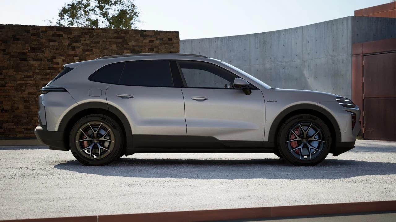 2026 Porsche Cayenne Turbo Electric (E4), 6/14