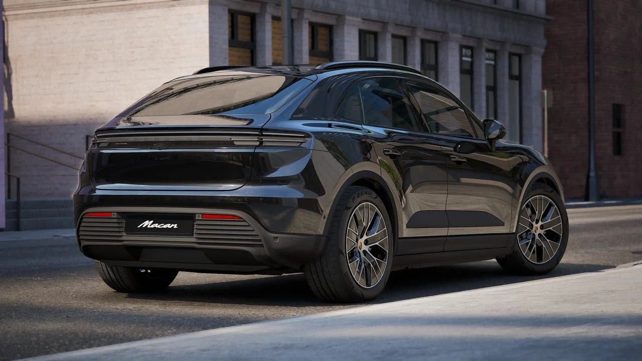 2026 Porsche Macan Electric (XAB), 9/14