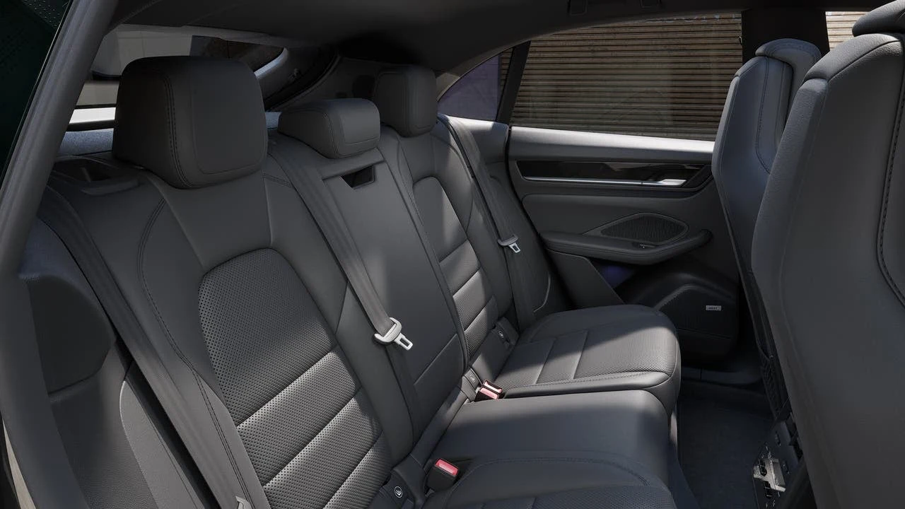 2026 Porsche Macan Electric (XAB), 13/14