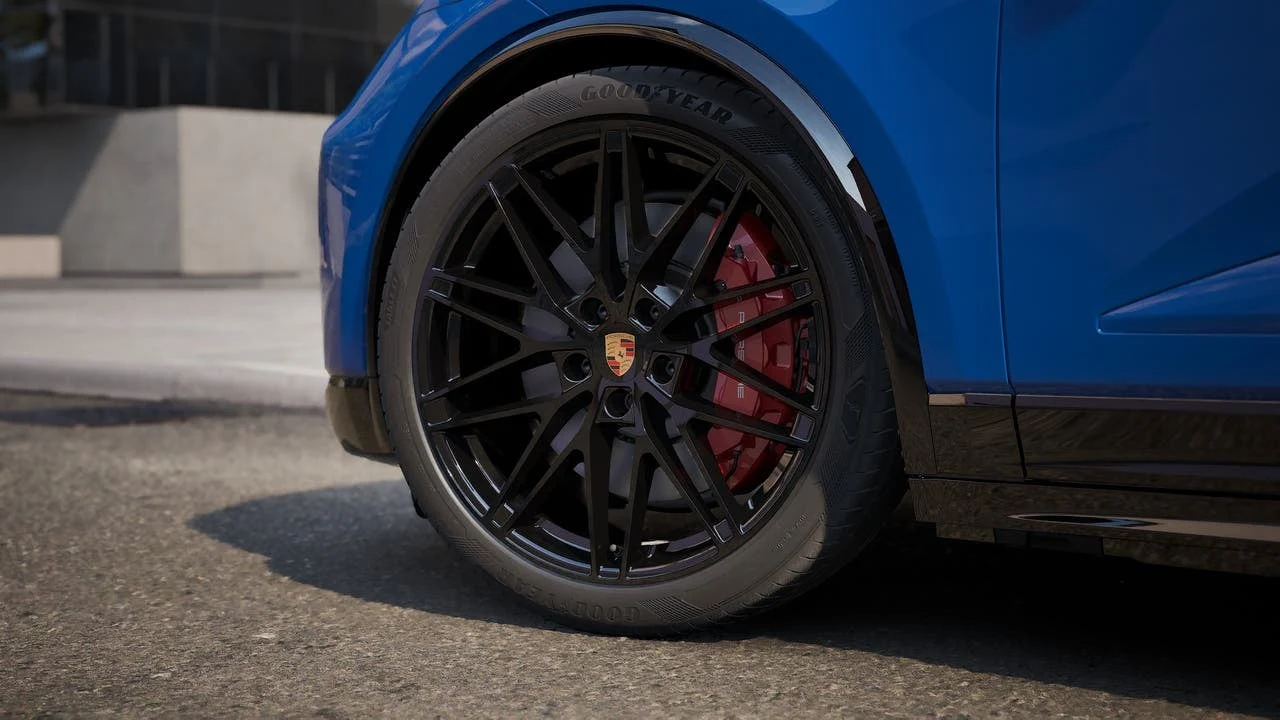2026 Porsche Macan GTS Electric (XAB), 10/14