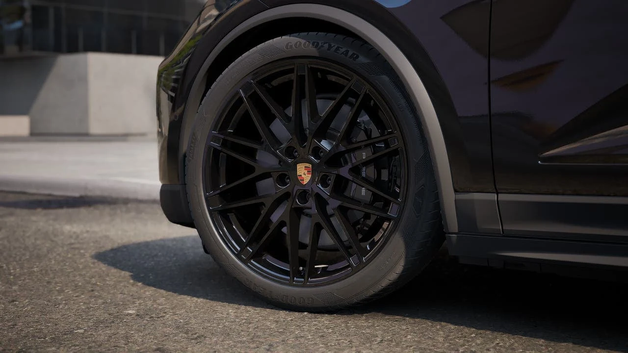 2026 Porsche Macan GTS Electric (XAB), 10/14