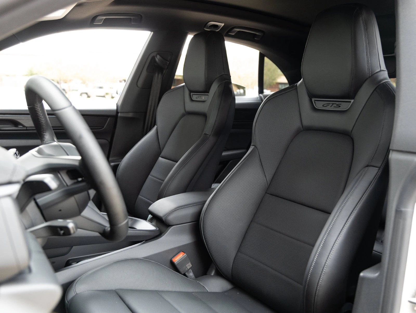 2026 Porsche Macan GTS Electric (XAB), 5/30