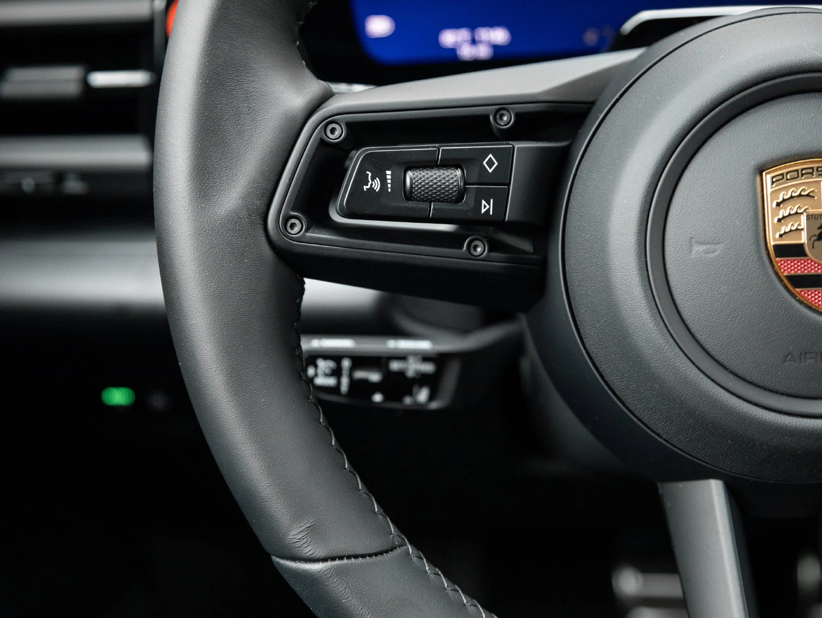 2026 Porsche Macan GTS Electric (XAB), 15/30