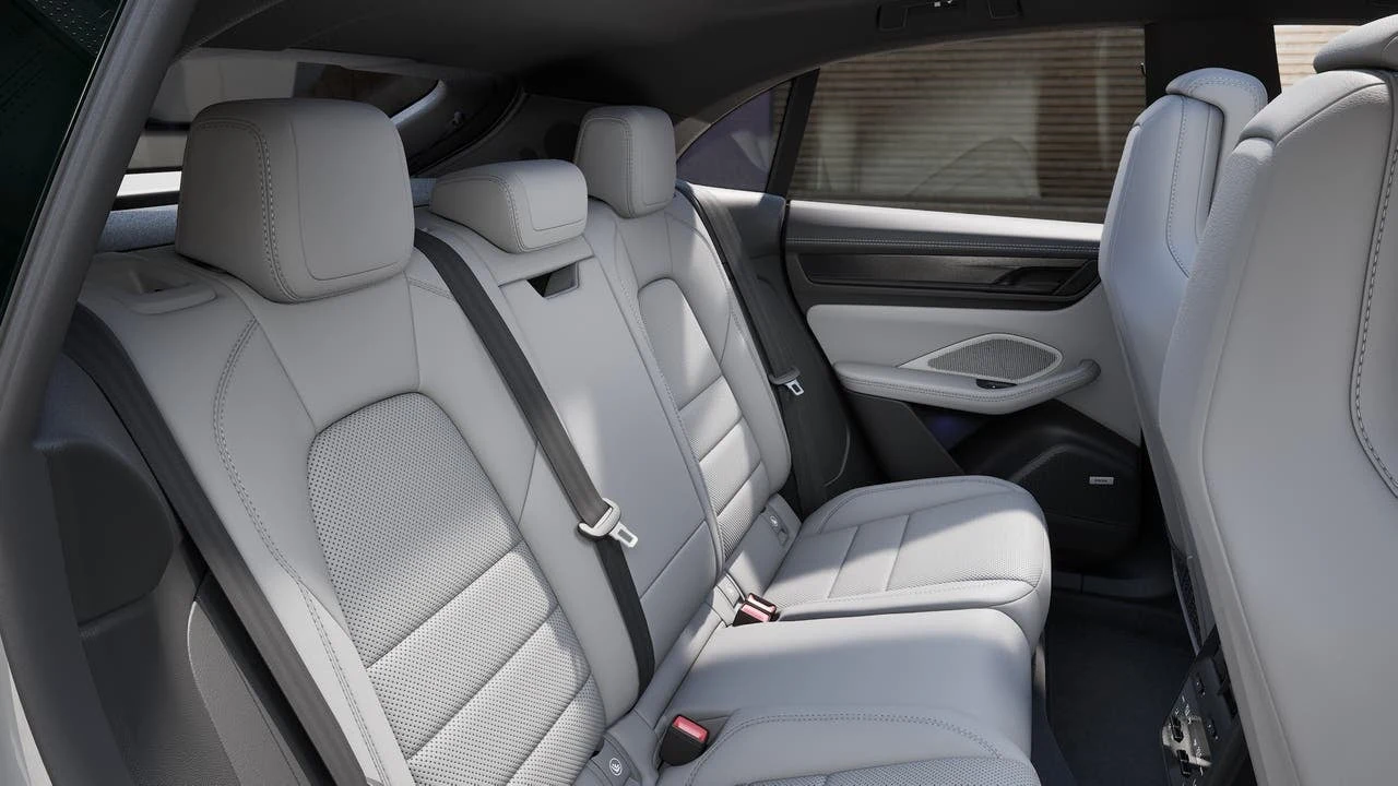2026 Porsche Macan GTS Electric (XAB), 13/14
