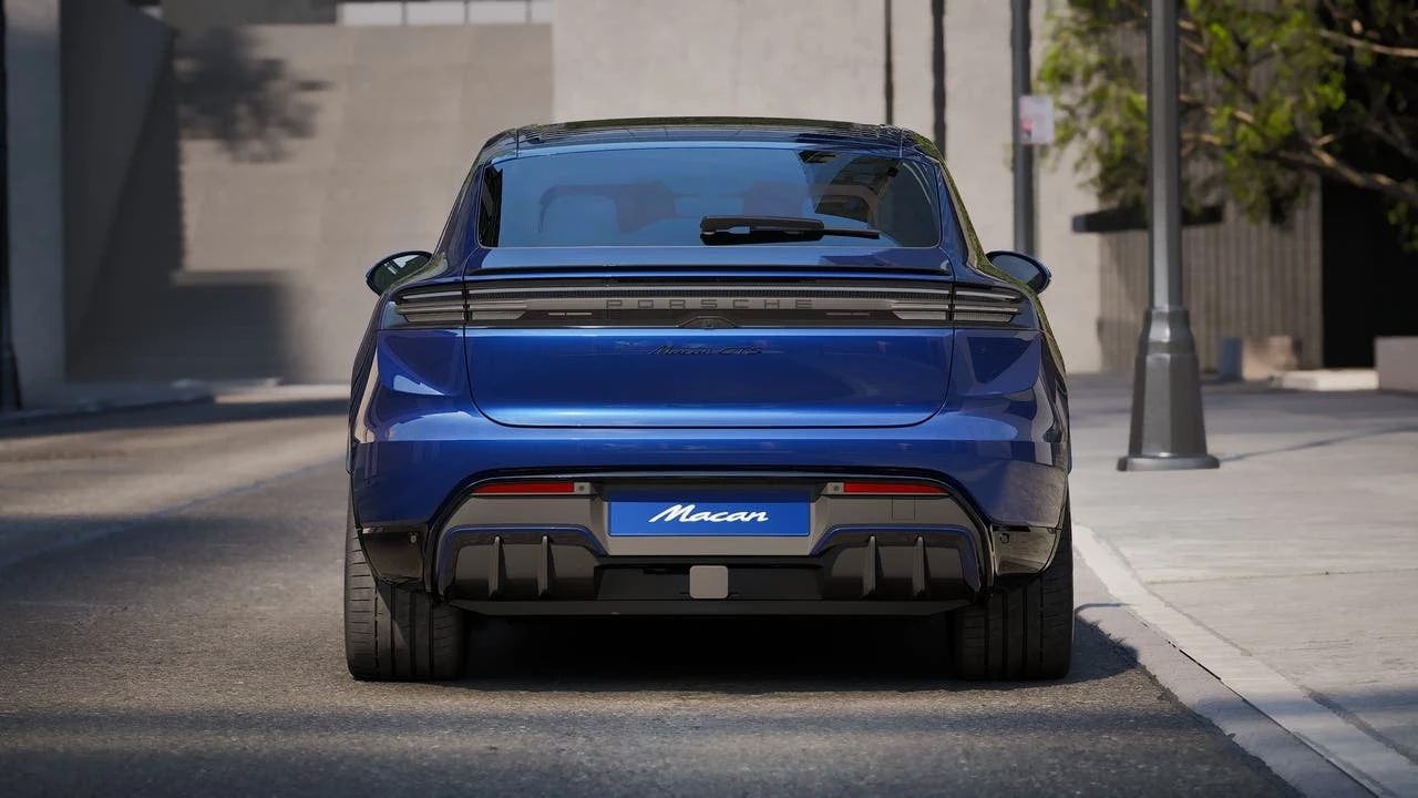 2026 Porsche Macan GTS Electric (XAB), 7/14
