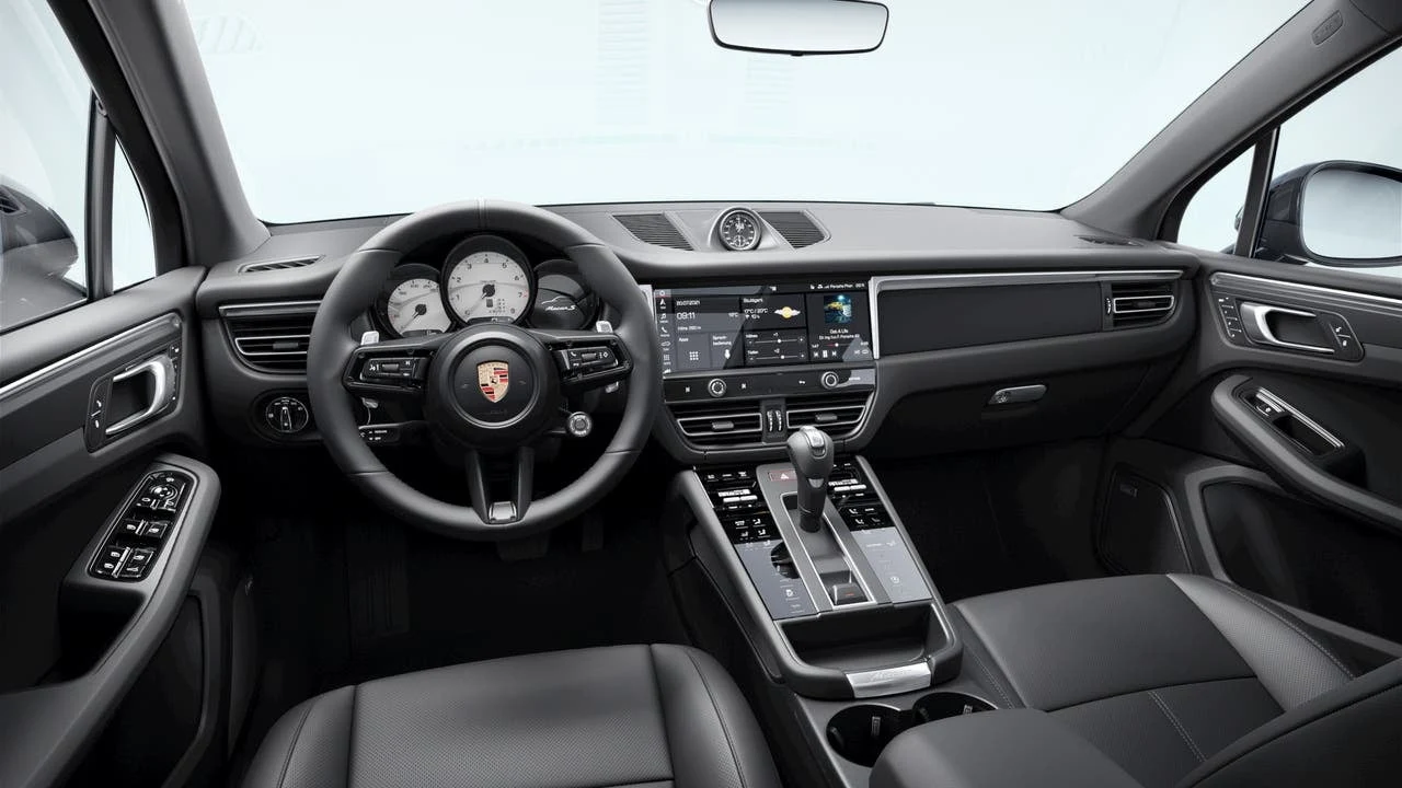 2026 Porsche Macan S (95B), 9/10