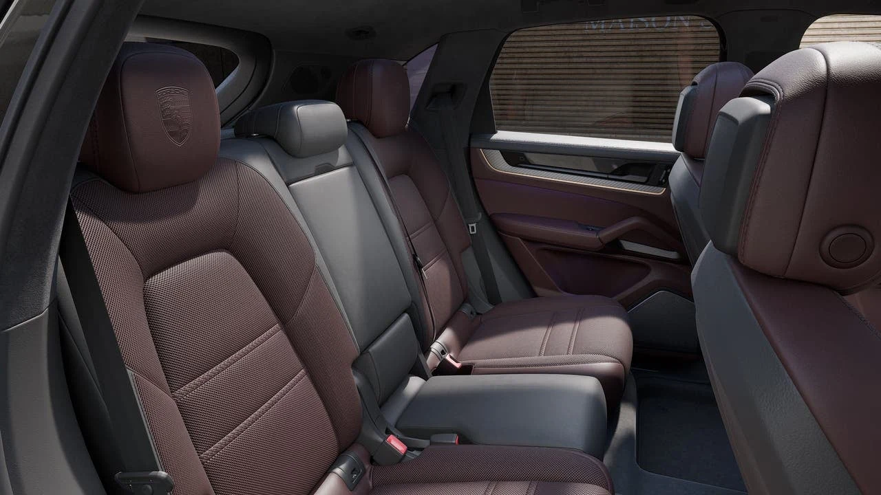 2026 Porsche Cayenne GTS (3rd Generation), 13/14